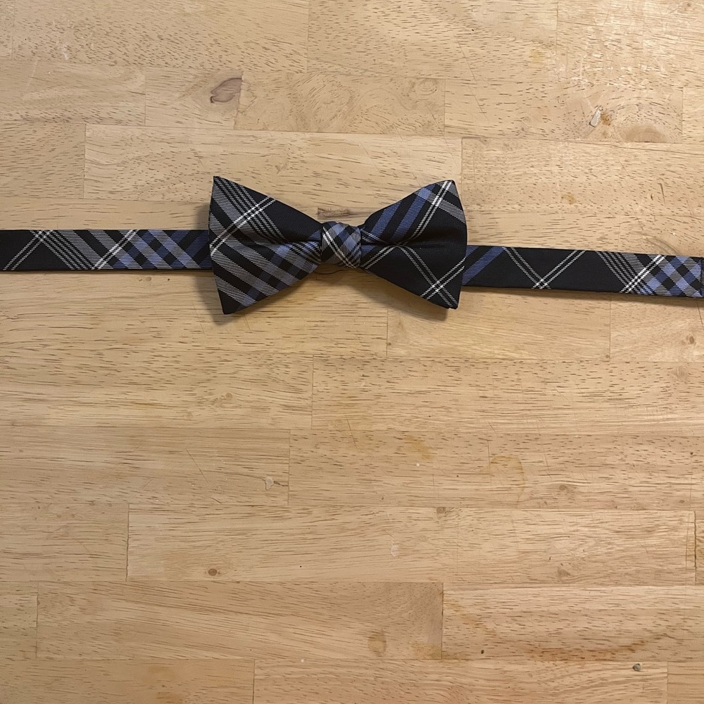 Banana Republic Bow Tie